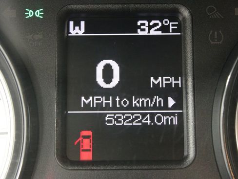 Used 2024 RAM 1500 Classic SLT image 38