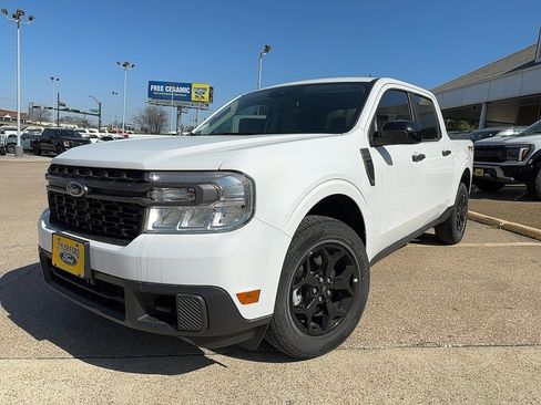 New 2024 Ford Maverick XLT w/ XLT Luxury Package image 4