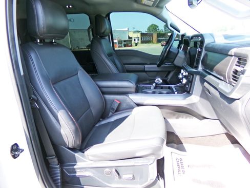 Used 2021 Ford F150 Lariat w/ FX4 Off-Road Package AWD/4WD image 16