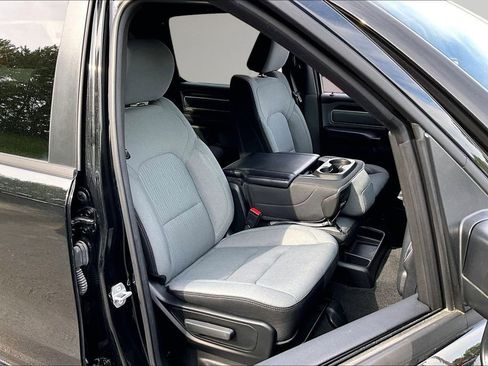 Used 2022 RAM 1500 Big Horn AWD/4WD image 28