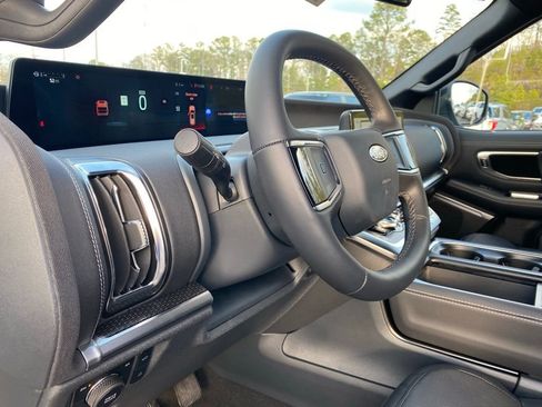 New 2026 Ford Expedition Platinum w/ Stealth Appearance Package AWD/4WD image 8
