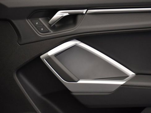 Used 2025 Audi Q3 2.0T Premium w/ Convenience Package image 47