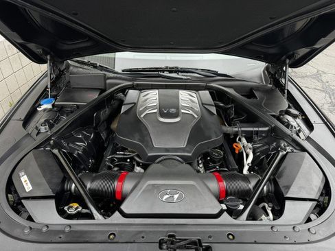 Used 2015 Hyundai Genesis 5.0 image 5