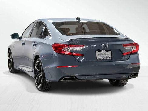 Used 2022 Honda Accord Sport image 3