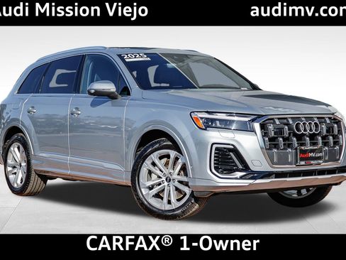 Certified 2025 Audi Q7 2.0T Premium w/ Convenience Package image 1