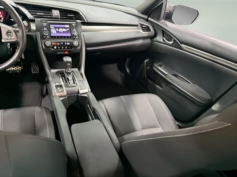 Used 2017 Honda Civic Sport image 25