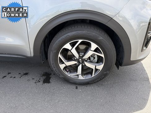 Used 2022 Kia Sportage LX FWD image 13