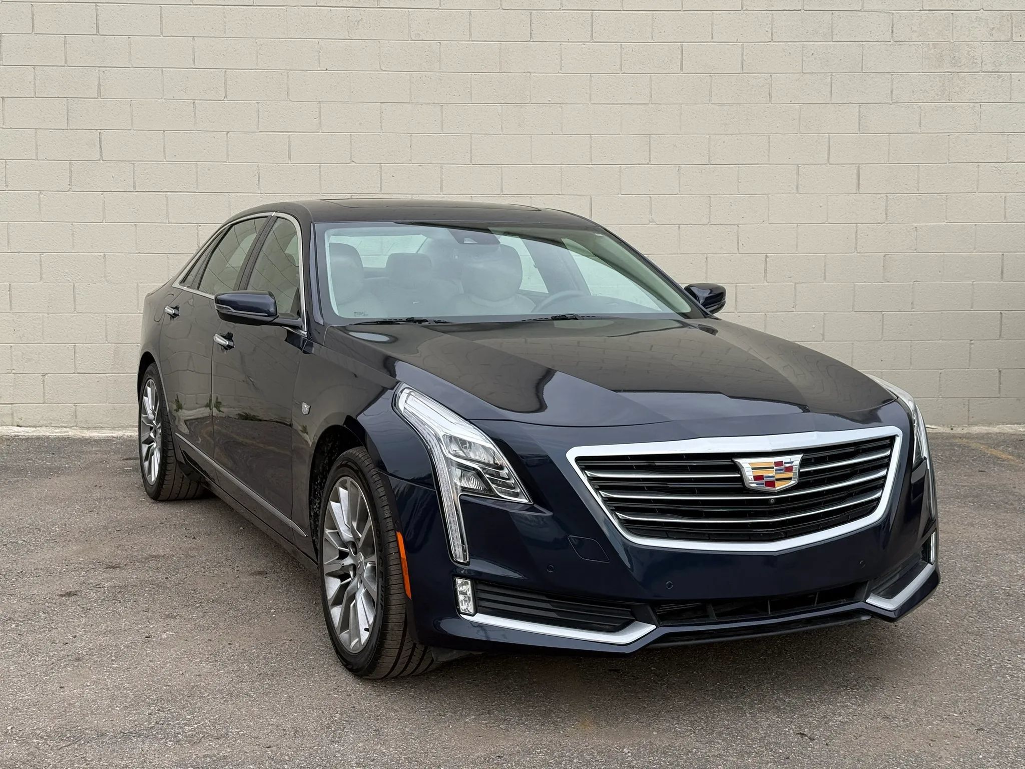 Used 2018 Cadillac CT6 Luxury AWD/4WD image 14
