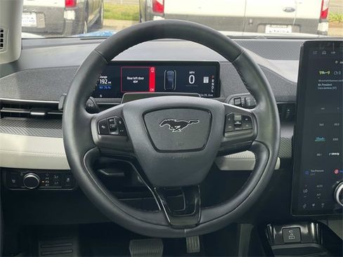 Certified 2022 Ford Mustang Mach-E Premium image 8
