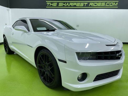 Used 2010 Chevrolet Camaro SS w/ RS Package image 2