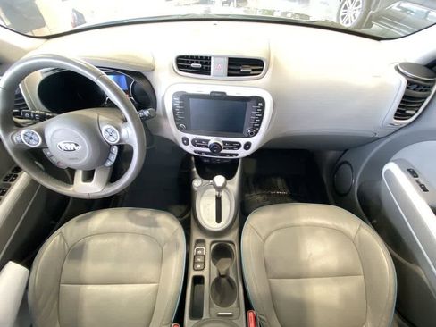 Used 2017 Kia Soul EV + w/ Paint Protection Film Package image 24