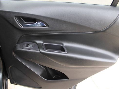 Used 2018 Chevrolet Equinox LT AWD/4WD image 9