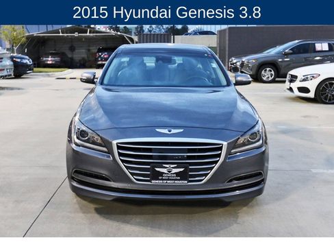 Used 2015 Hyundai Genesis 3.8 w/ Option Group 03 image 2