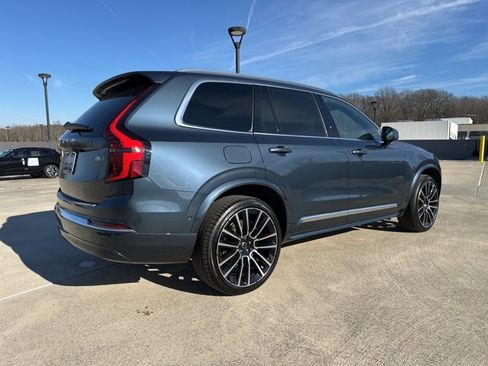 New 2026 Volvo XC90 B6 Ultra w/ Lounge Package image 7