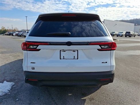 Certified 2024 Toyota Grand Highlander XLE image 5