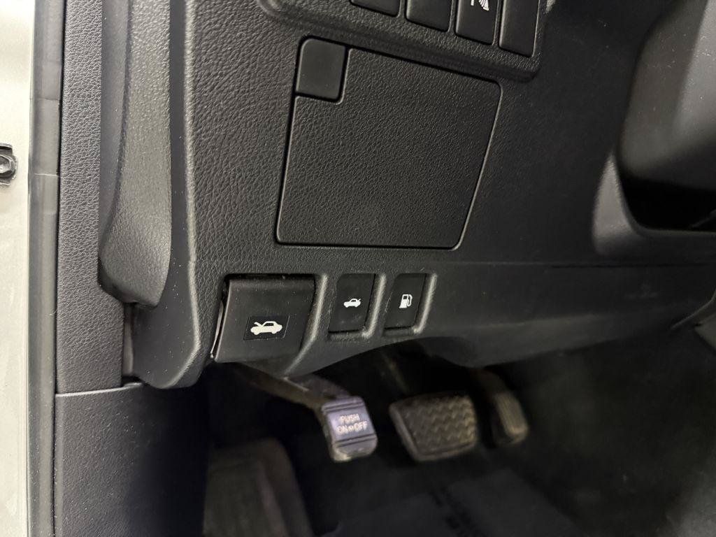 Used 2013 Lexus ES 350 w/ Luxury Pkg FWD image 14