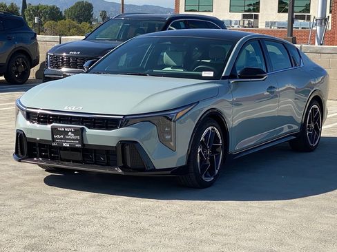 New 2025 Kia K4 GT-Line image 6