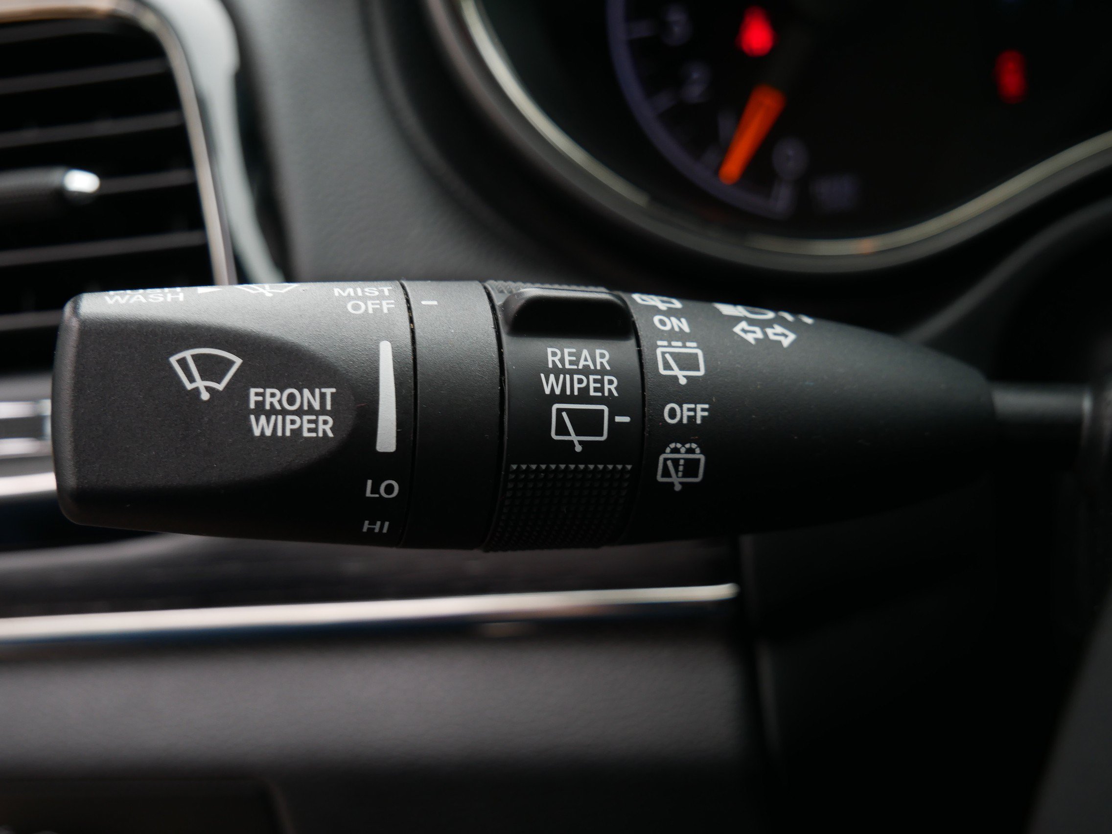 Used 2019 Jeep Grand Cherokee High Altitude AWD/4WD image 19