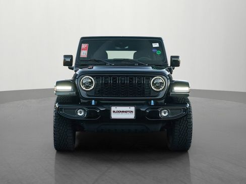 Used 2024 Jeep Wrangler High Altitude image 2
