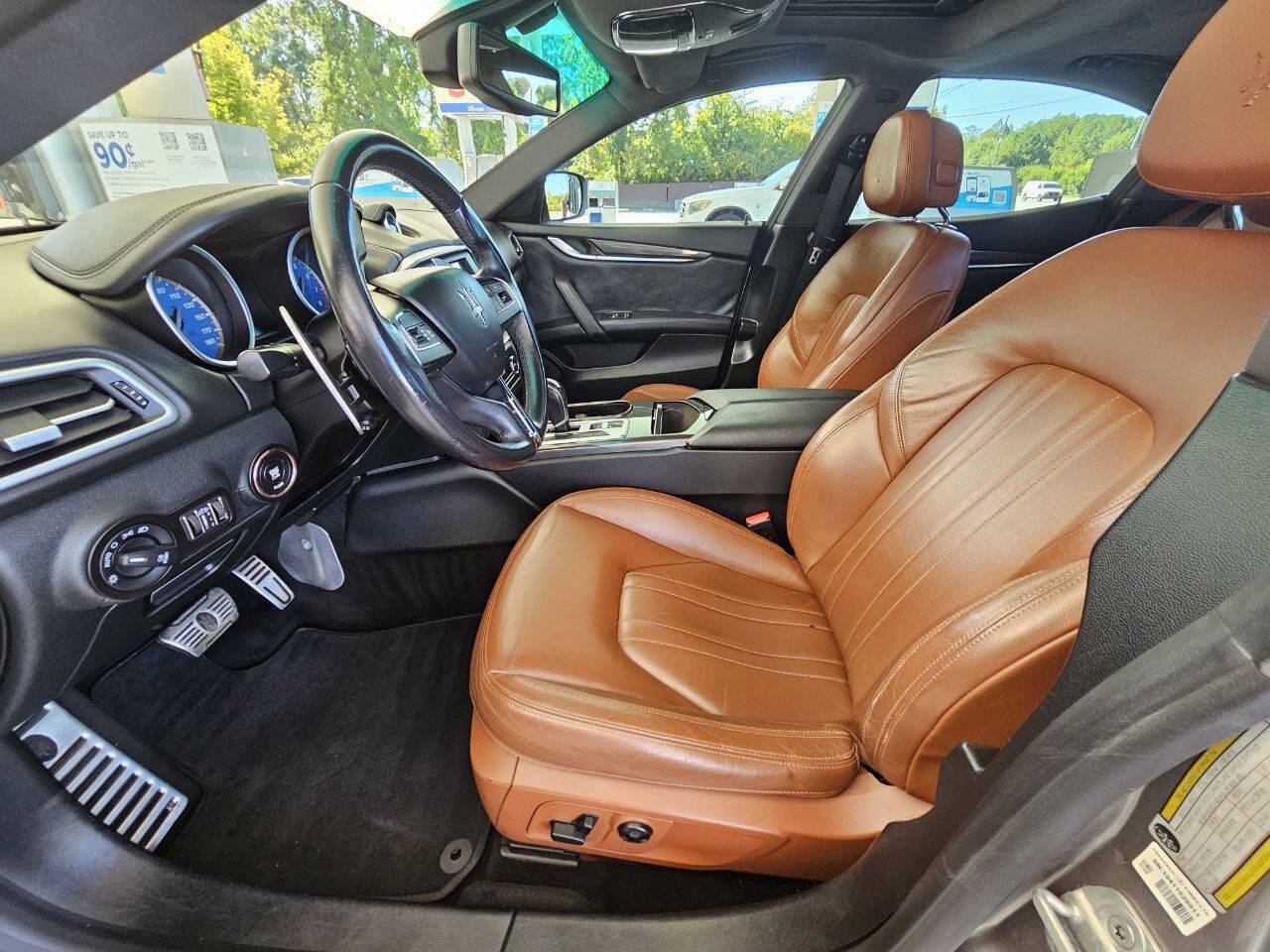 Used 2014 Maserati Ghibli RWD image 4