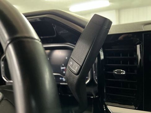 Certified 2024 GMC Sierra 2500 SLT w/ SLT Convenience Package image 15