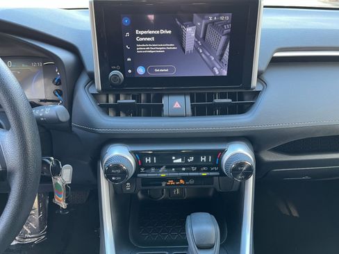 Used 2025 Toyota RAV4 LE image 18
