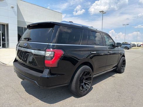 Used 2018 Ford Expedition Platinum AWD/4WD image 7