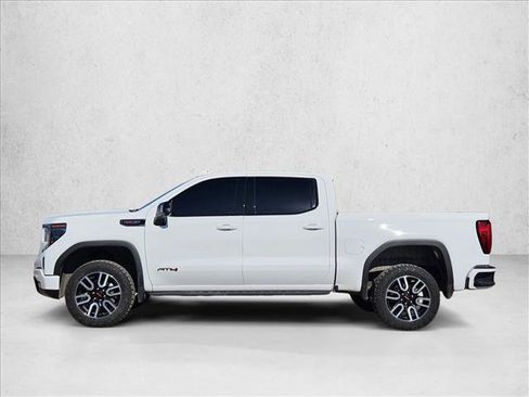 Used 2025 GMC Sierra 1500 AT4 w/ AT4 Premium Package image 8