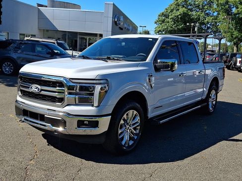 Used 2025 Ford F150 Lariat w/ Equipment Group 501A Mid AWD/4WD image 6