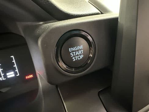 Used 2024 Toyota Tacoma SR5 AWD/4WD image 10