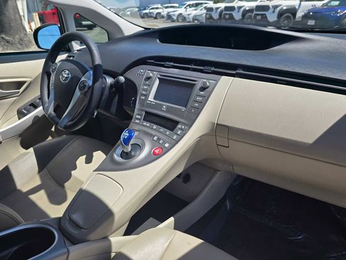 Used 2012 Toyota Prius Four image 14