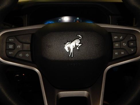 New 2025 Ford Bronco 4-Door image 28