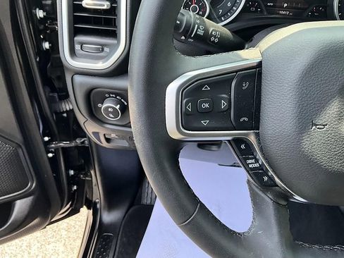 Used 2025 RAM 1500 Big Horn AWD/4WD image 30