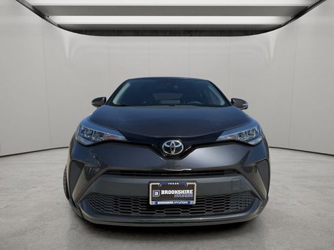 Used 2021 Toyota C-HR LE image 8