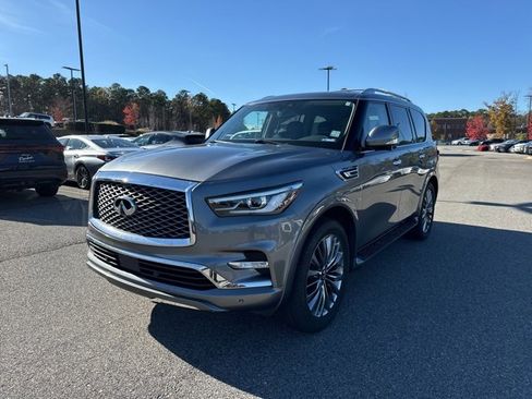 Used 2018 INFINITI QX80 2WD w/ Driver Assistance Package image 4