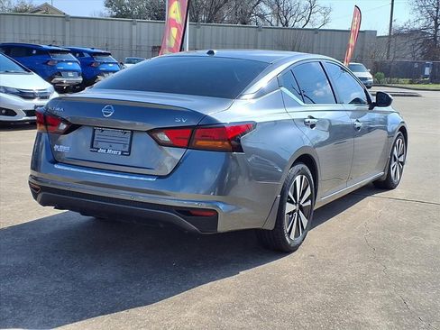 Used 2022 Nissan Altima 2.5 SV image 4