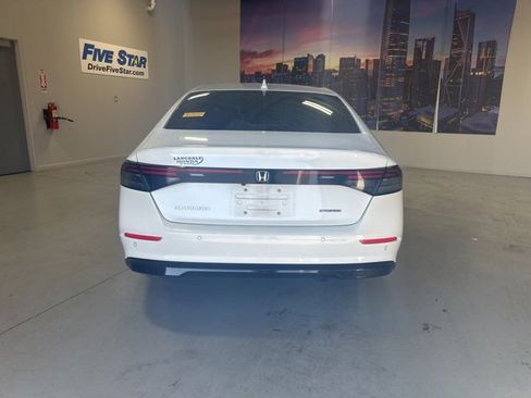 Used 2023 Honda Accord EX-L image 8