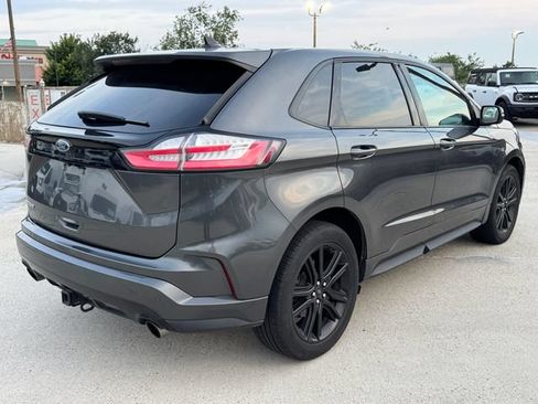 Used 2020 Ford Edge ST-Line w/ Cold Weather Package AWD/4WD image 3