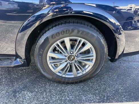 Used 2024 INFINITI QX80 Luxe image 11