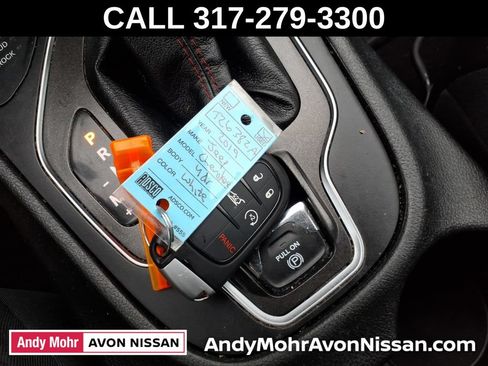 Used 2019 Jeep Cherokee Trailhawk w/ Cold Weather Group AWD/4WD image 33
