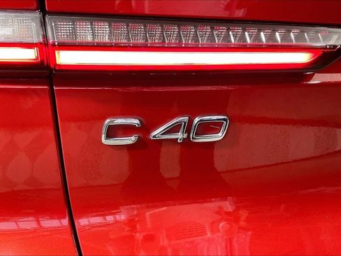 Used 2023 Volvo C40 P8 Recharge Ultimate AWD/4WD image 7
