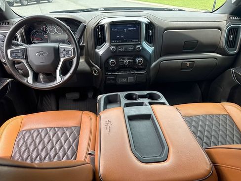 Used 2021 Chevrolet Silverado 1500 RST AWD/4WD image 14