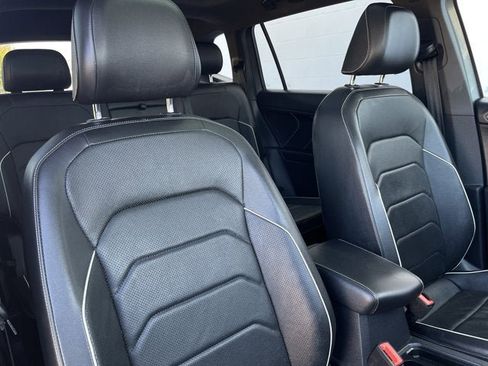 Used 2022 Volkswagen Tiguan SEL R-Line image 20