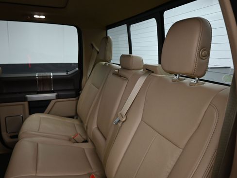 Used 2019 Ford F150 Lariat w/ Equipment Group 502A Luxury image 18