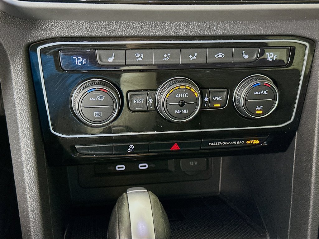 Used 2023 Volkswagen Atlas SE w/ Black Wheel Package FWD image 15
