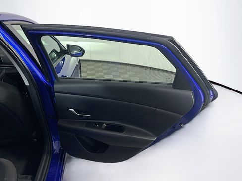 Used 2024 Hyundai Elantra SEL FWD image 30