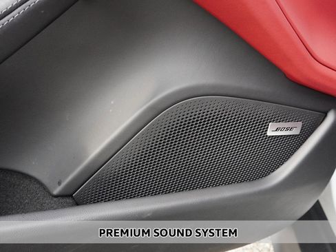 Used 2021 Porsche Taycan Turbo image 5