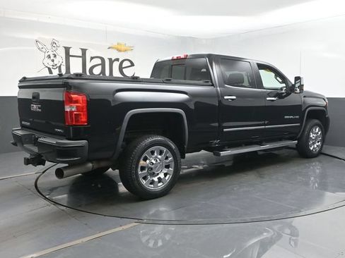 Used 2019 GMC Sierra 2500 Denali w/ Duramax Plus Package AWD/4WD image 51