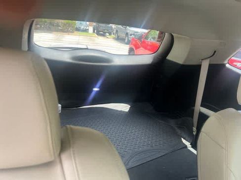 Used 2018 Buick Enclave Essence FWD image 11