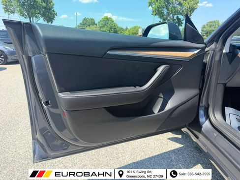 Used 2023 Tesla Model 3 Standard Range RWD image 9